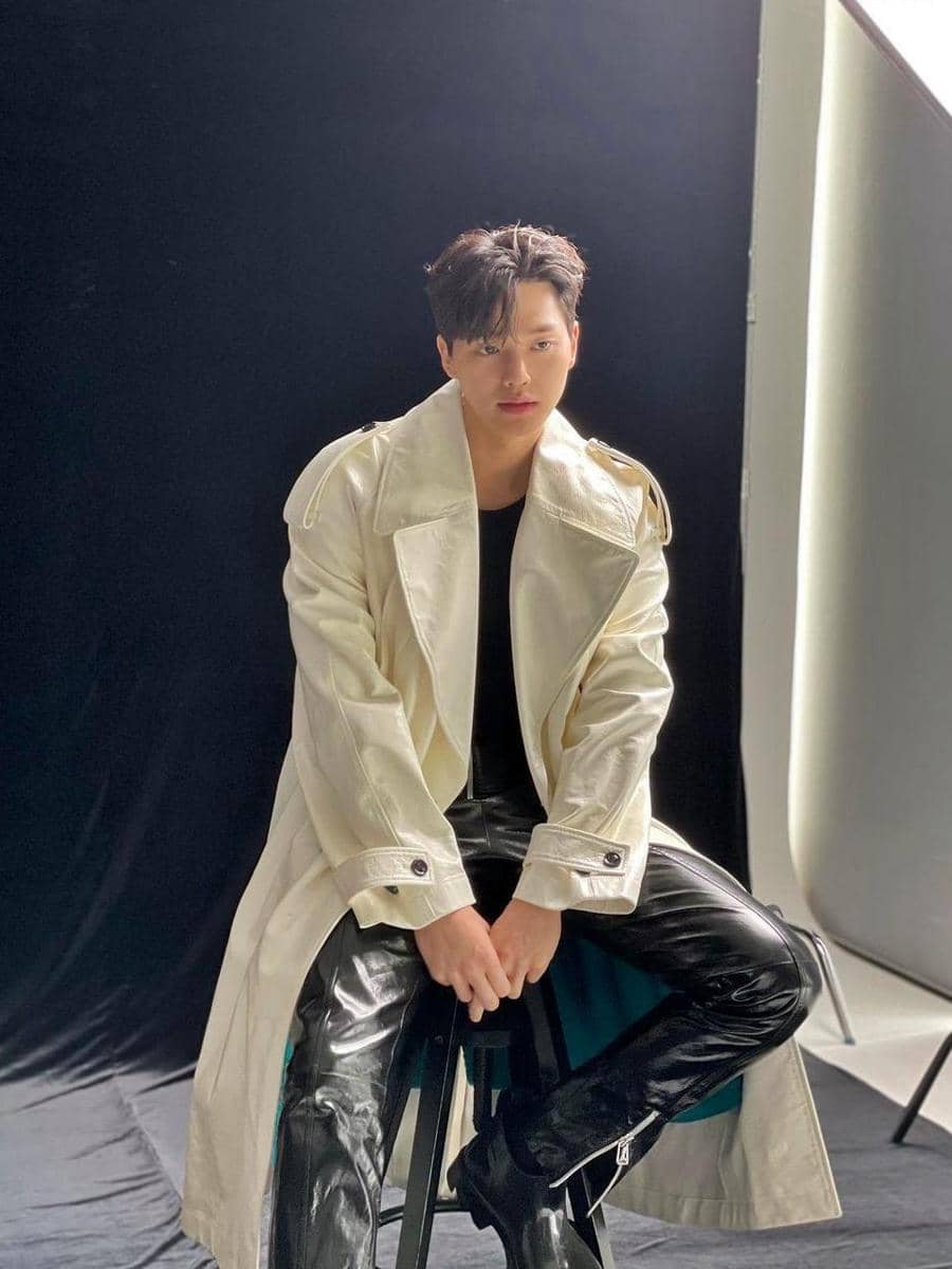 potret Song Kang (instagram.com/songkang_b)