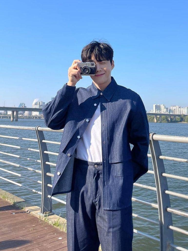 potret Kim Seon Ho (instagram.com/seonho__kim)