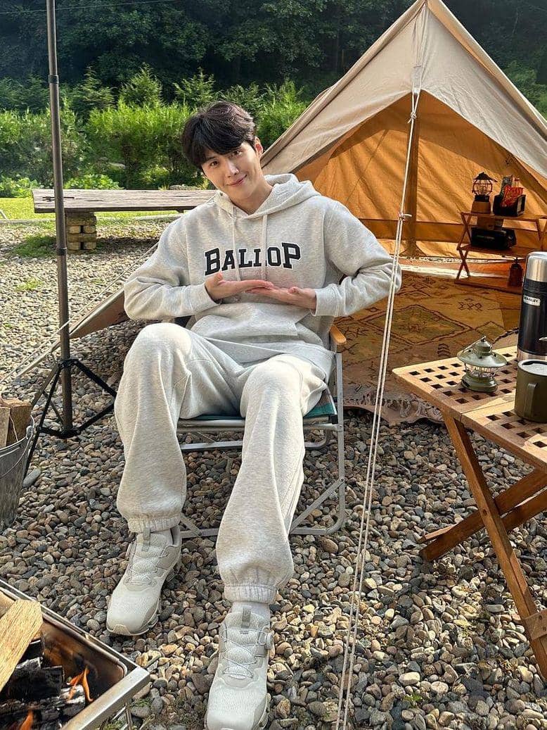 potret Kim Seon Ho (instagram.com/seonho__kim)