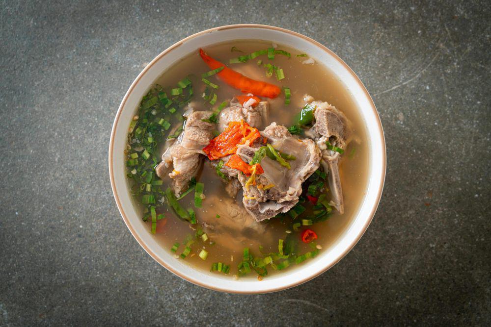 10 Bahan untuk Segarkan Sup Daging Bening Spesial Idul Adha