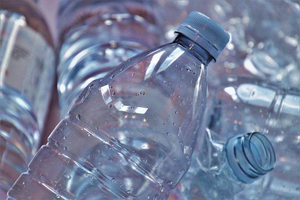 ilustrasi botol (pixabay.com/πΈβ‘πβ‘πΈ Julita πΈβ‘πβ‘πΈ)