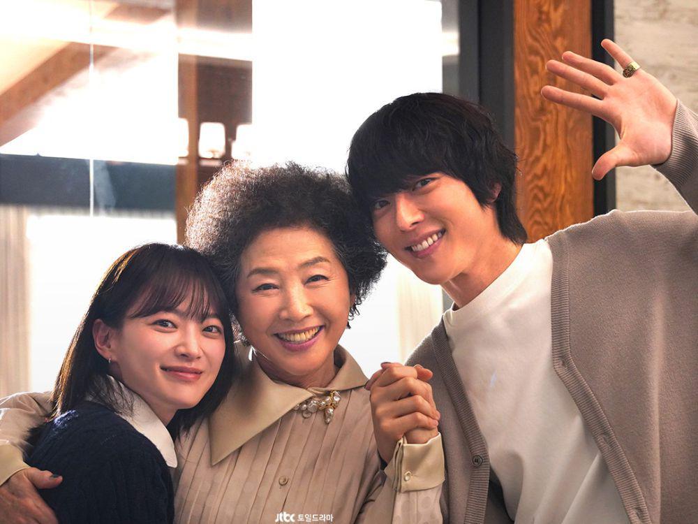 7 Character Development Bok Man Heum di The Atypical Family