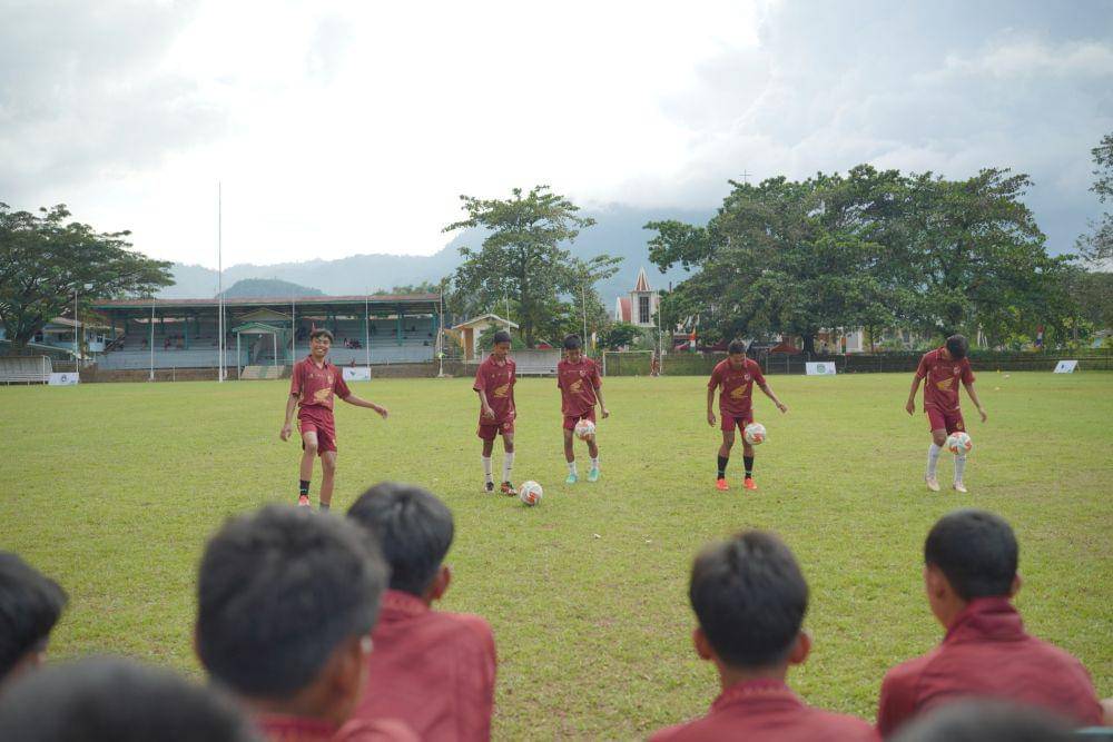 PT Vale dan PSM Makassar menggelar talent scouting dan coaching clinic di Luwu Timur, 7 hingga 9 Juni 2024. (Dok. Istimewa)