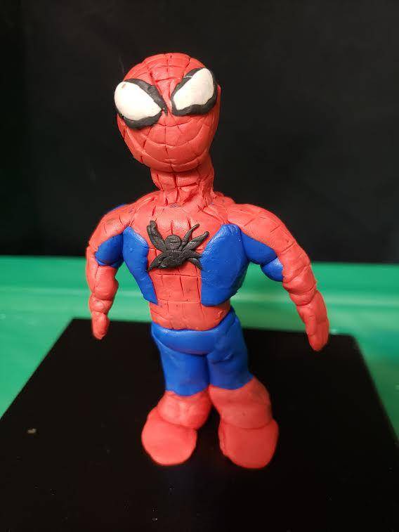 potret karya buatan tangan Spider-Man dari tanah liat (reddit.com/user/Halloween-Mama)