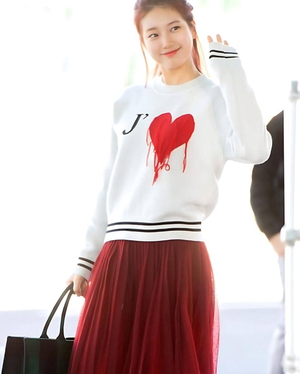 referensi OOTD jaket dan sweater ala suzy (instragram.com/skuukzky)