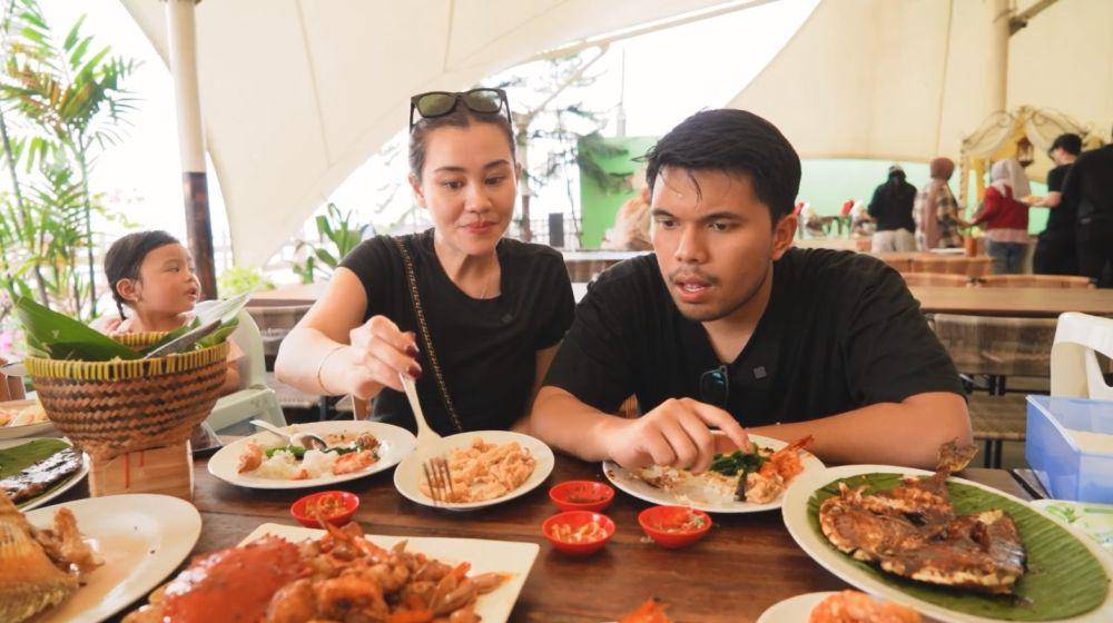 Thariq dan Aaliyah liburan (YouTube.com/Thariq Halilintar)