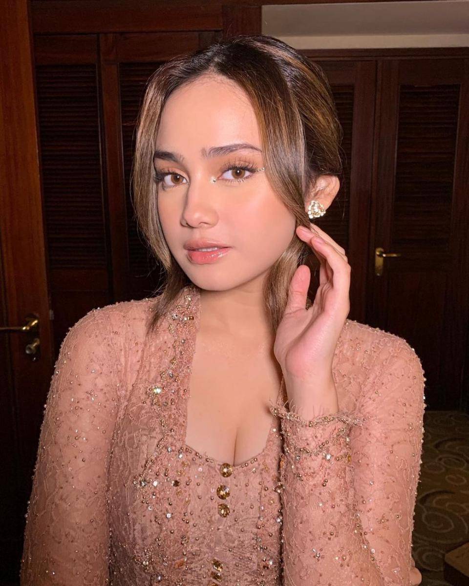 Syifa Hadju (instagram.com/danybarca22)