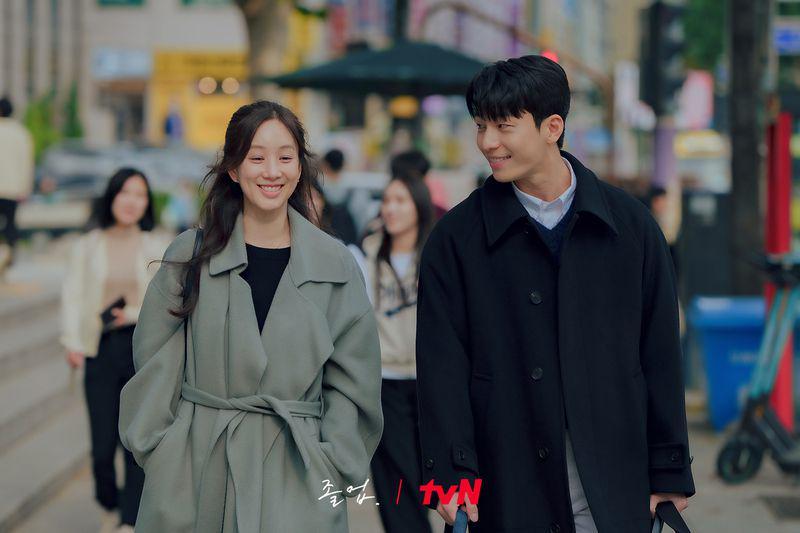 5 Bukti Joon Ho-Hye Jin Pasangan Setara di Midnight Romance in Hagwon