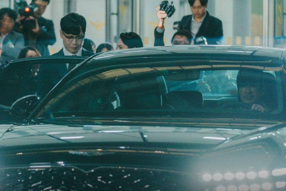 still cut drakor Crash (instagram.com/channel.ena.d)