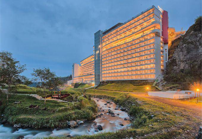 potrer Le Eminence Puncak Hotel Convention & Resort (google.com/maps/Le Eminence Puncak Hotel Convention & Resort)