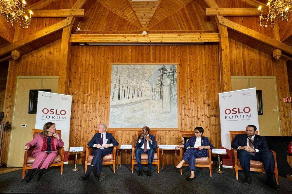 Menteri Luar Negeri RI Retno Marsudi di Oslo Forum 2024. (dok. Kemlu RI)