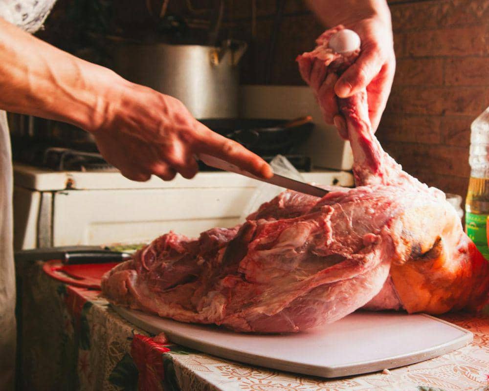 ilustrasi daging kurban hari raya (pexels.com/Bosryslave Shoot)
