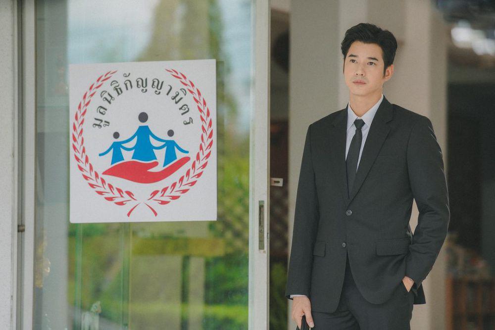 7 Fakta Peran Mario Maurer di Drama Thailand Kissed by the Rain