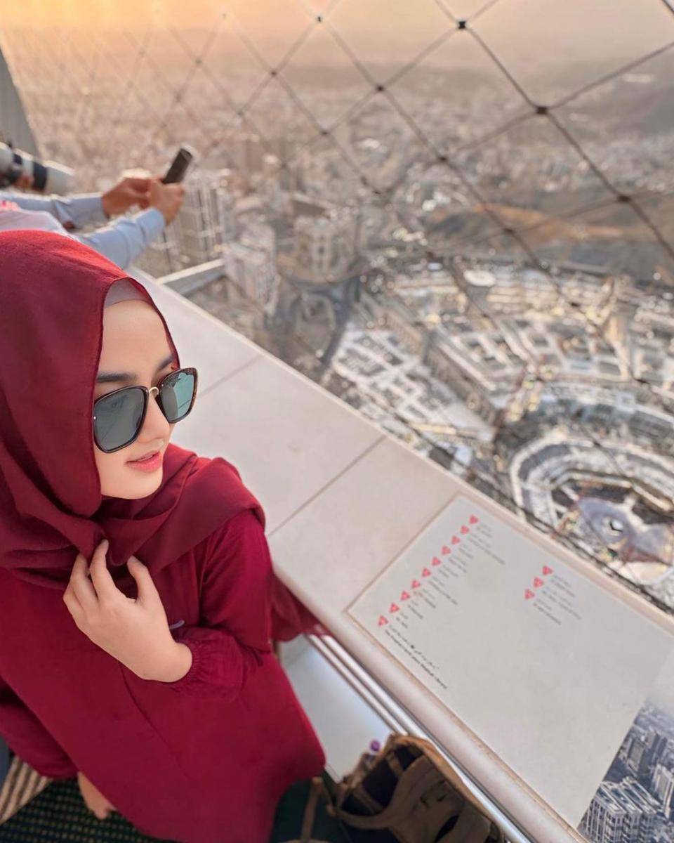 potret Wirda Mansur di Zamzam Tower (instagram.com/wirda_mansur)