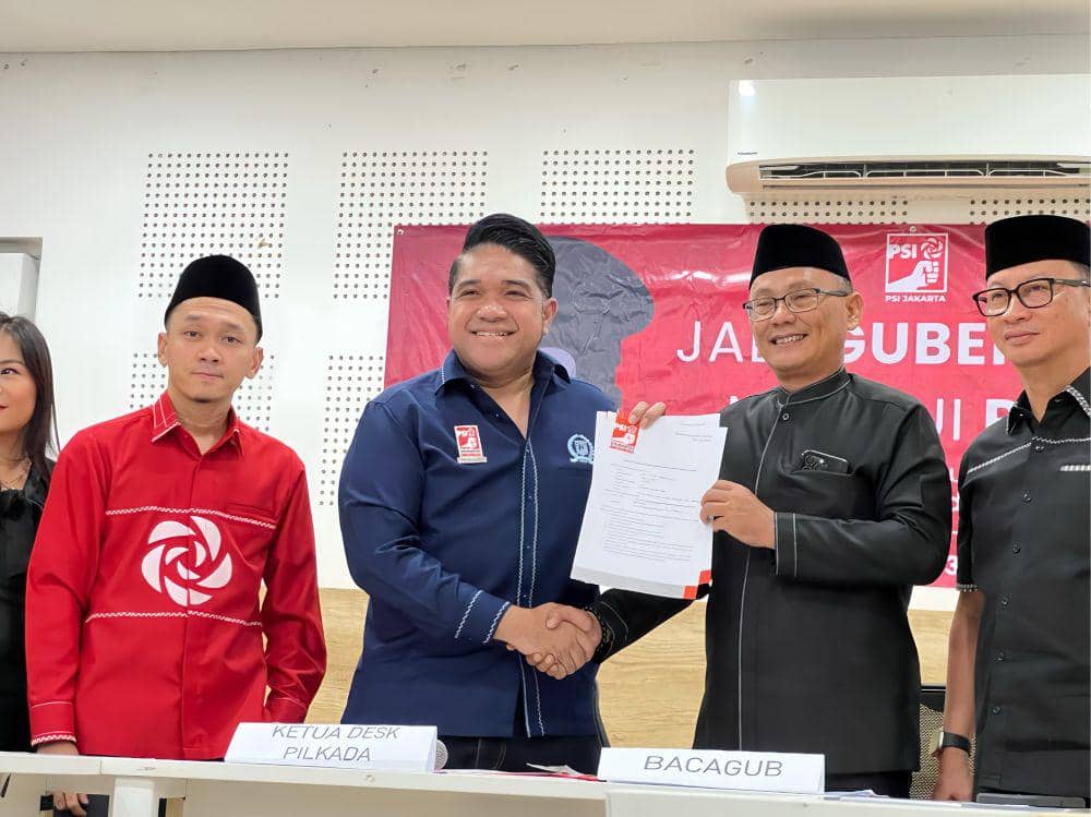 Ketum FBR Serahkan Formulir Pendaftaran Bakal Calon Gubernur Jakarta