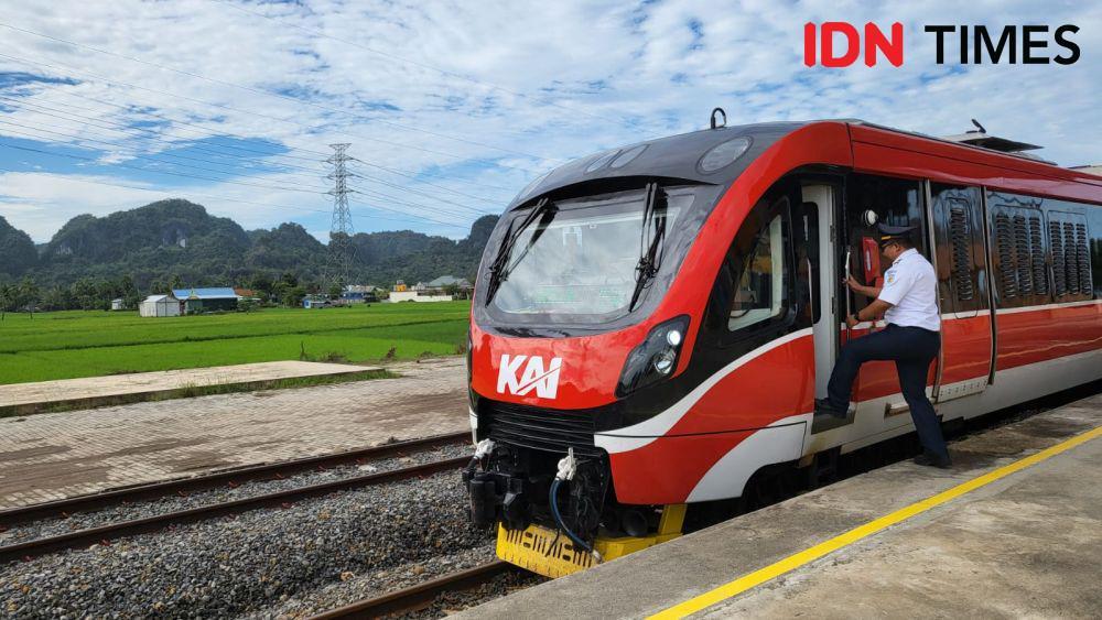 Sensasi Naik KA Andalan Celebes, Tawarkan Panorama Indah Bukit Karst