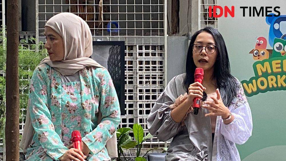 Jenama mode lokal asal Bandung Jawa Barat, Flashy beradaptasi dengan perkembangan zaman sejak lahir di era krisis moneter. (IDN Times/Amir Faisol)