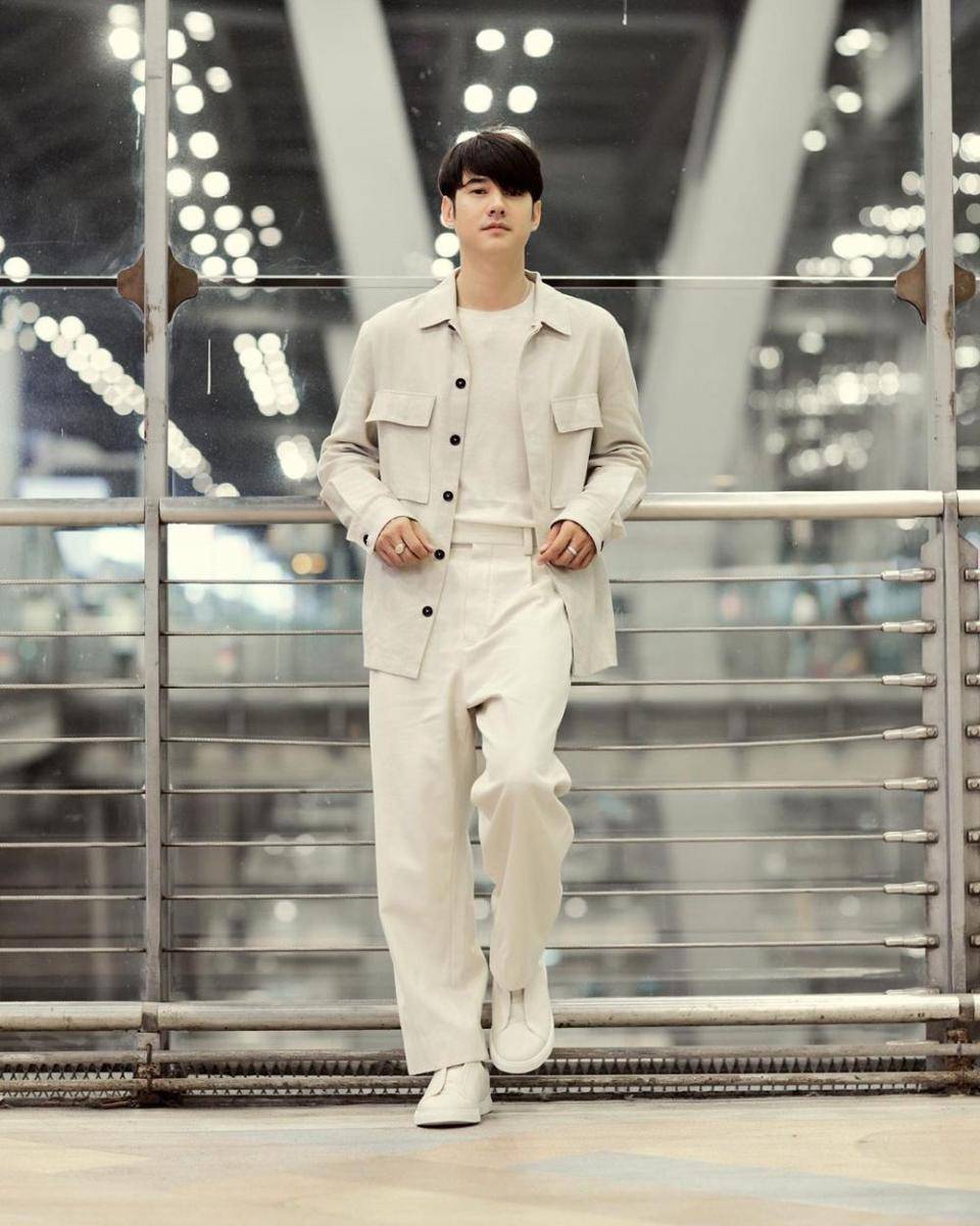daily outfit simpel ala Mario Maurer (instagram.com/mario_mm38)