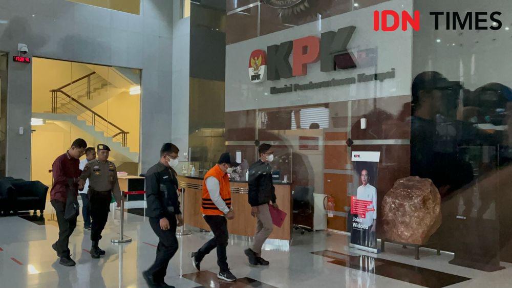 Pejabat Kemenhub Tersangka Suap Proyek Kereta, Buktinya Belasan Miliar