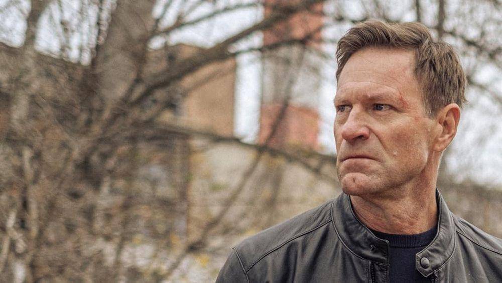 (Dok. Vertical/Chief of Station)