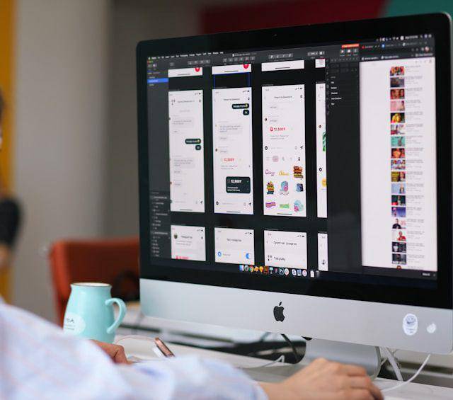 ilustrasi menyusun tata letak desain (unsplash.com/Budka Damdinsuren)