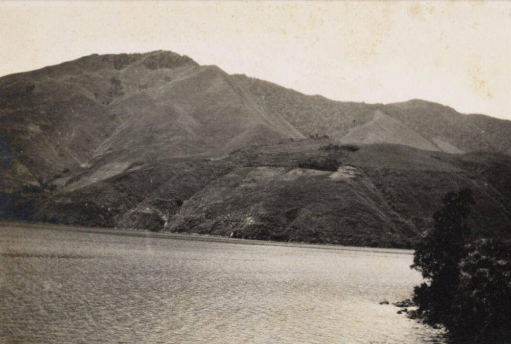 Gunung Toba (commons.wikimedia.org/Meijster, J.W.)