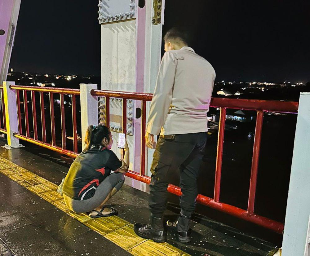 Polisi Gagalkan Usaha Bunuh Diri Ibu Rumah Tangga di Palembang