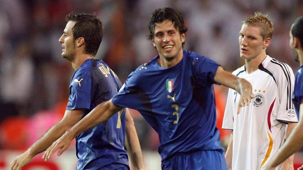 Jerman kalah 0-2 dari Italia pada semifinal Piala Dunia 2006. (uefa.com)