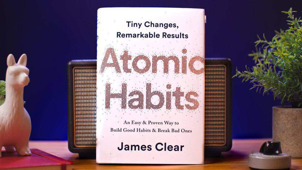 buku "Atomic Habits" (youtube.com/@Thomasfrank)