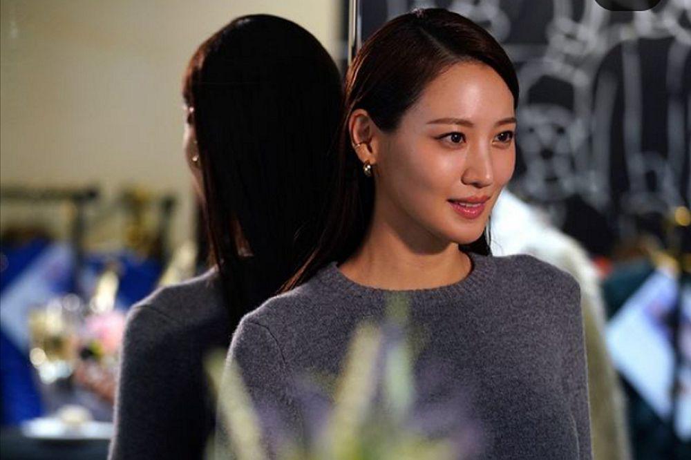 Claudia Kim Ungkap Behind The Scene saat Syuting The Atypical Family