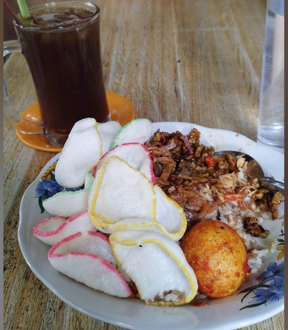 Warung Bambu Kuning Parigi Baru (google.com/maps/Fani Wiardi)