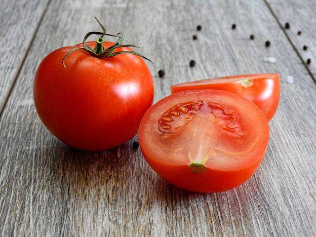 ilustrasi potongan tomat (pixabay.com/Bruno)
