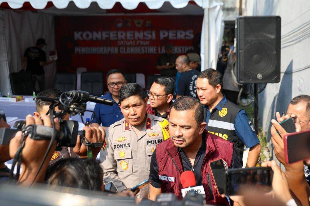 Bareskrim Polri bongkar clandistine lab milik pasangan suami istri di Medan (dok. IDN Times/Istimewa)