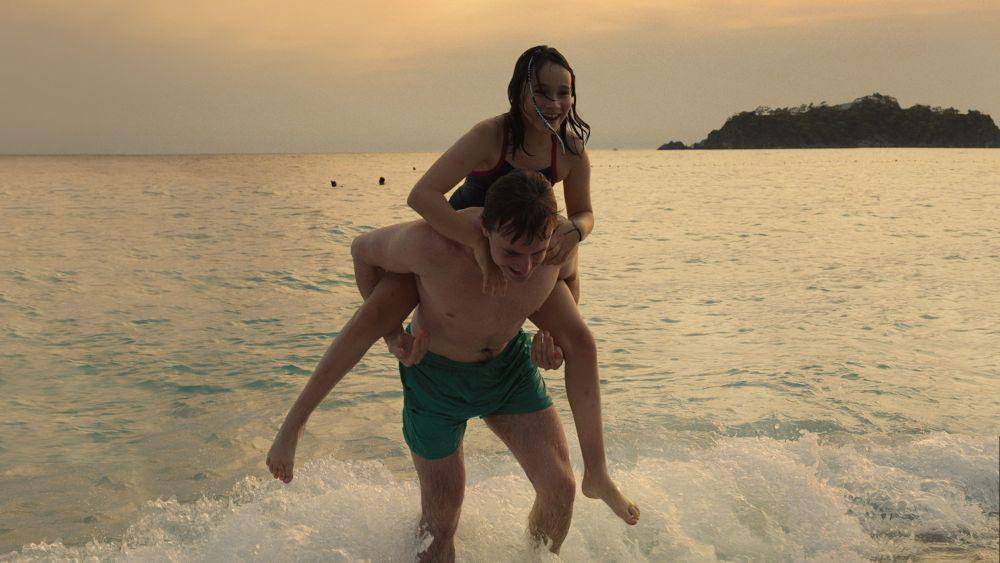 cuplikan film Aftersun (dok. A24/Aftersun)