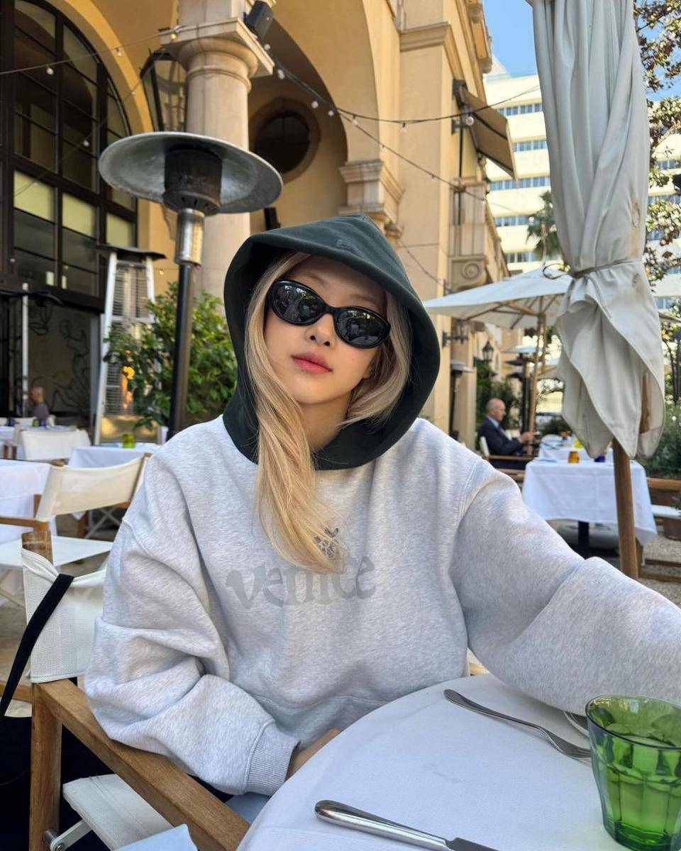 Rosé (instagram.com/roses_are_rosie)
