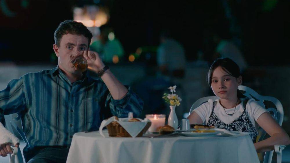 cuplikan film Aftersun (dok. A24/Aftersun)