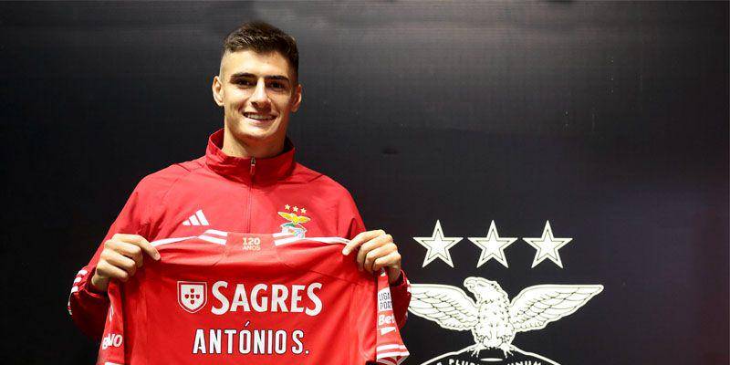 Antonio Silva (twitter.com/SLBenfica)