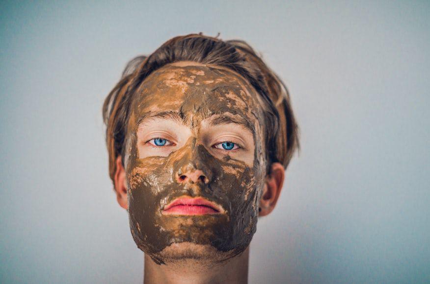 4 Rekomendasi Face Scrub Terbaik, Sel Kulit Mati Terangkat!