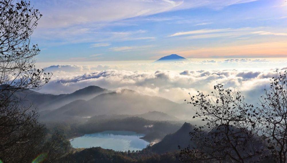 Gunung Sagara Garut: Lokasi, Jalur Pendakian, dan Tips Wisata