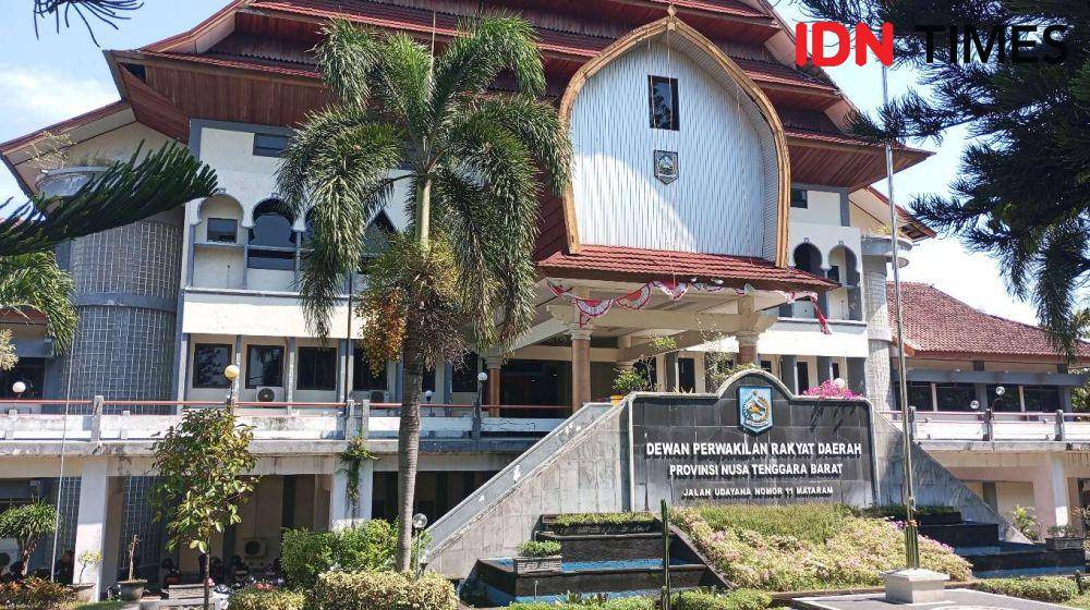 Kantor DPRD NTB. (IDN Times/Muhammad Nasir)