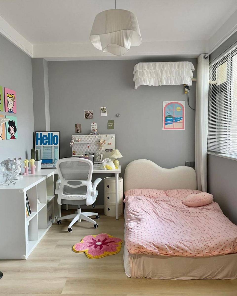 dekorasi kamar cewek dengan meja belajar (instagram.com/canphongbeti)
