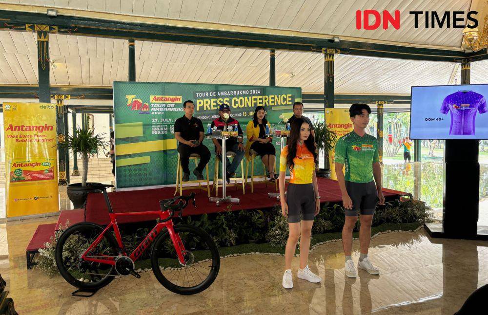 Jumpa pers Antangin Tour De Ambarrukmo 2024. (IDN Times/Herlambang Jati Kusumo)