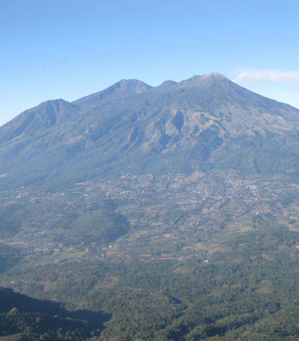 Sudah Dibuka, Ini 4 Jalur Pendakian Resmi Gunung Arjuno