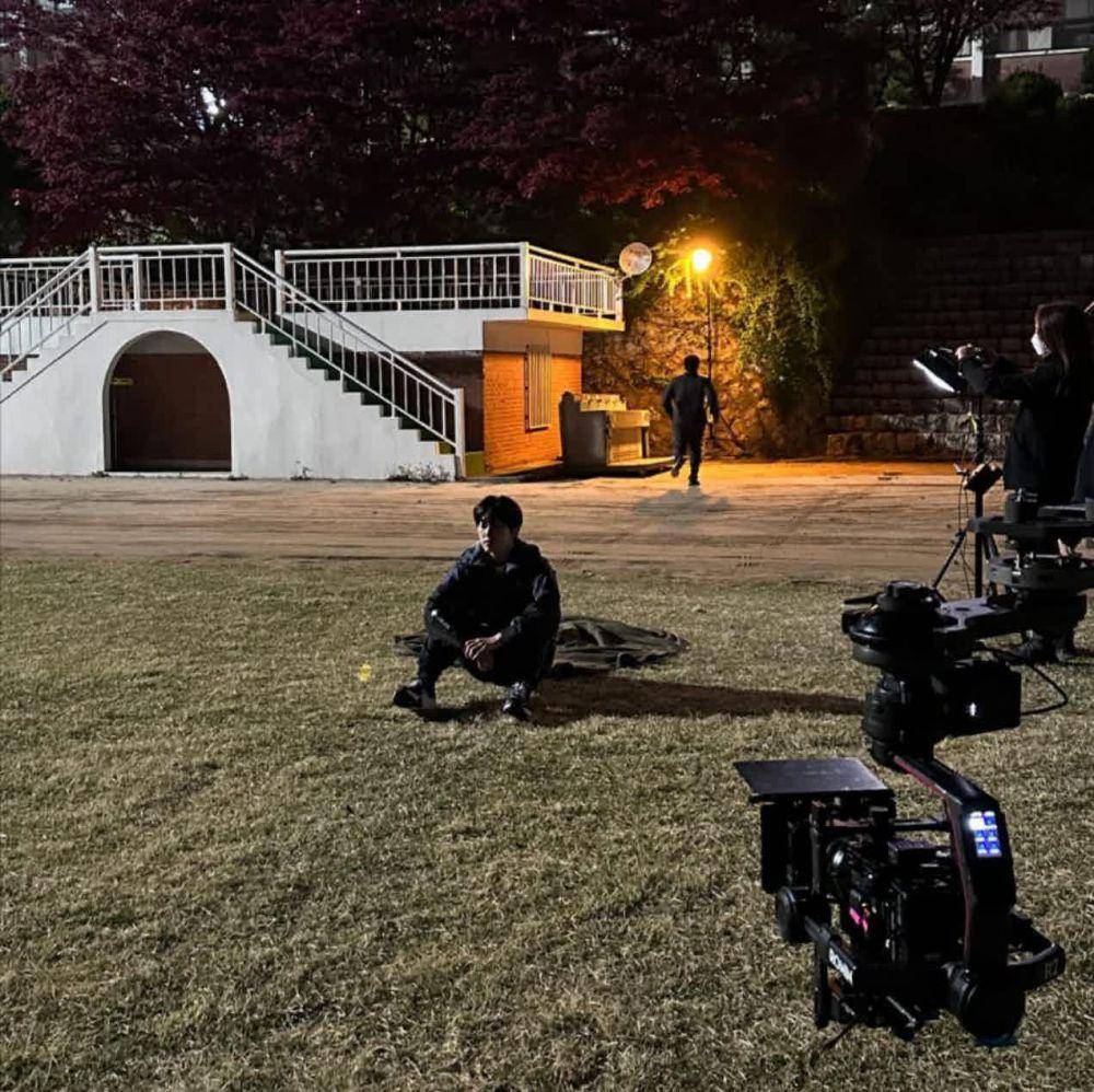 potret keseruan pemain High School Return of a Gangster (instagram.com/__bongjaehyun__)