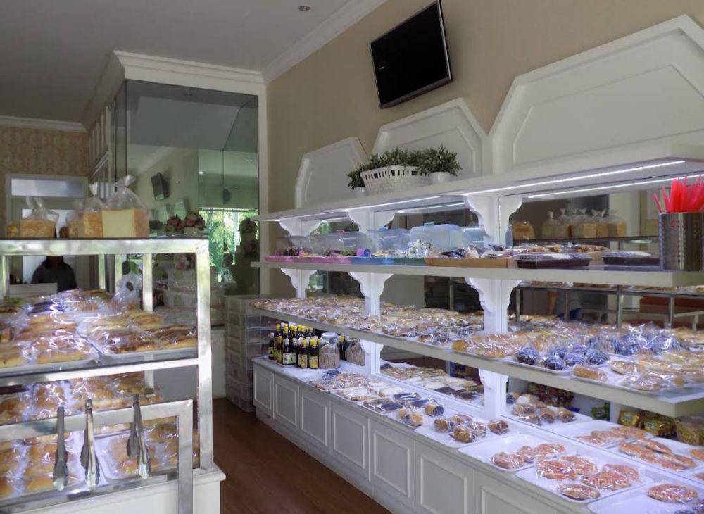 Venesia Bakery (google.com/maps/Venesia Cake & Bakery)