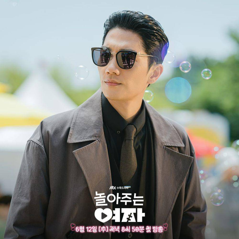 Uhm Tae Goo di drama My Sweet Mobster (instagram.com/jtbcdrama)