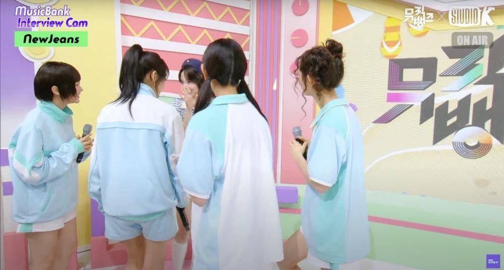 momen NewJeans dan Eun Chae LE SSERAFIM ngobrol (dok. KBS via youtube.com/KBSKpop)