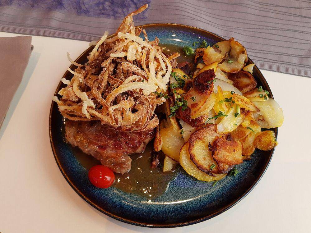 zwiebelrostbraten (commons.m.wikimedia.org/Gerda Arendt)
