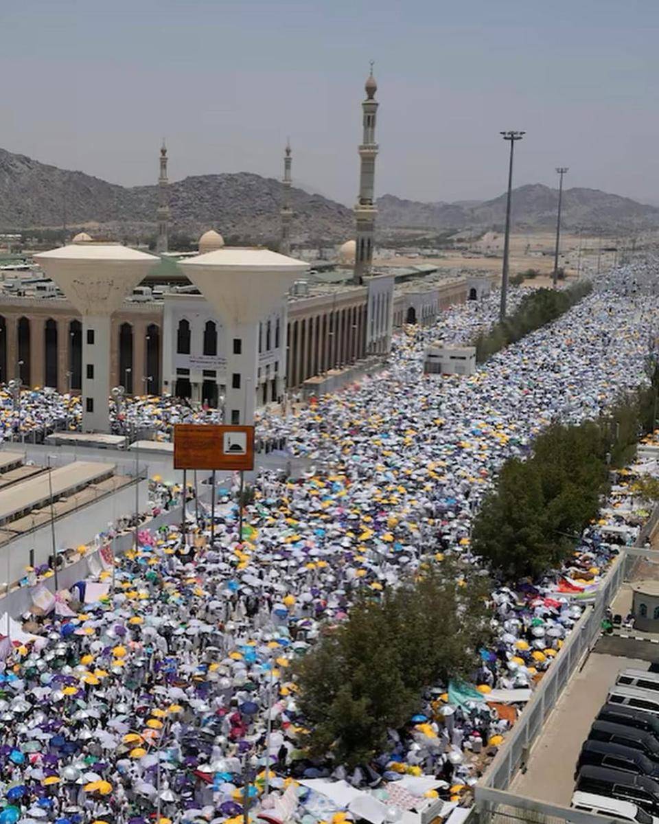 potret Atta dan Aurel wukuf di Arafah (instagram.com/attahalilintar)