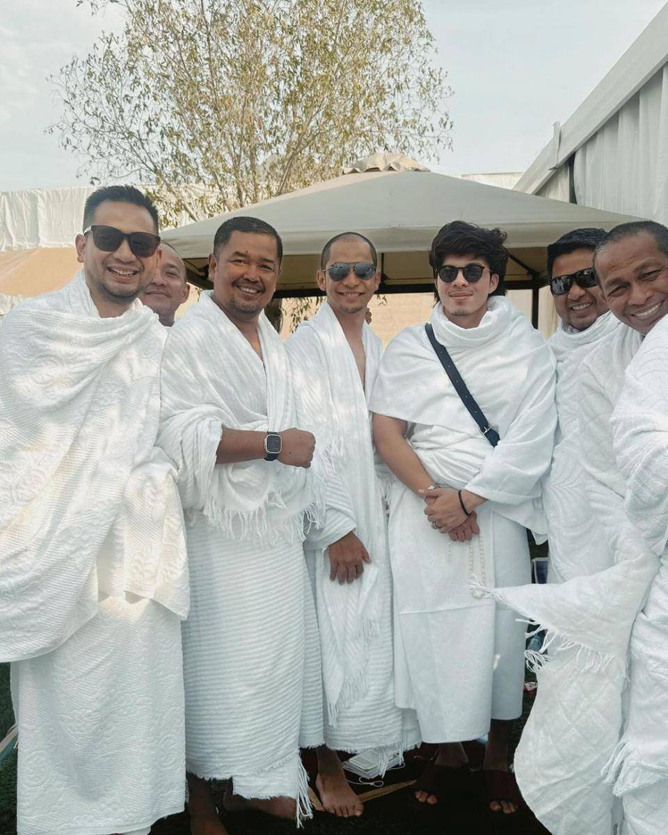 potret Atta dan Aurel wukuf di Arafah (instagram.com/attahalilintar)